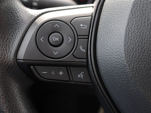 Used 2025 Toyota RAV4 LE AWD/4WD image 25