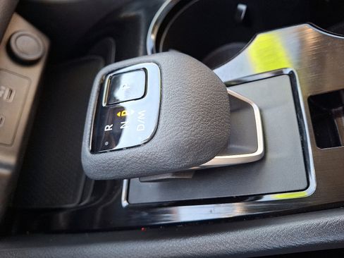 Used 2022 Nissan Rogue SV w/ SV Premium Package image 15