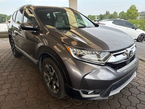 Used 2019 Honda CR-V Touring image 4