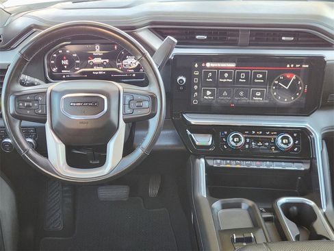 Used 2024 GMC Sierra 2500 Denali w/ Denali Reserve Package image 24