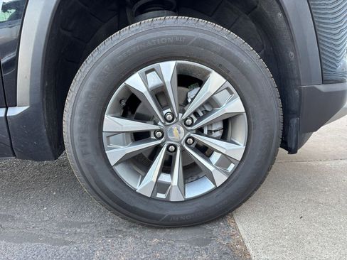 Used 2025 Chevrolet Equinox LT FWD image 30