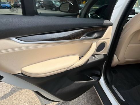 Used 2018 BMW X5 xDrive40e AWD/4WD image 23