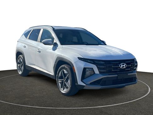 Certified 2025 Hyundai Tucson SEL image 9