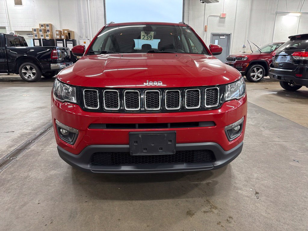 Used 2020 Jeep Compass Latitude w/ Cold Weather Group AWD/4WD image 1