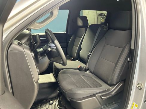 Used 2020 Chevrolet Silverado 1500 Custom w/ Custom Value Package image 18