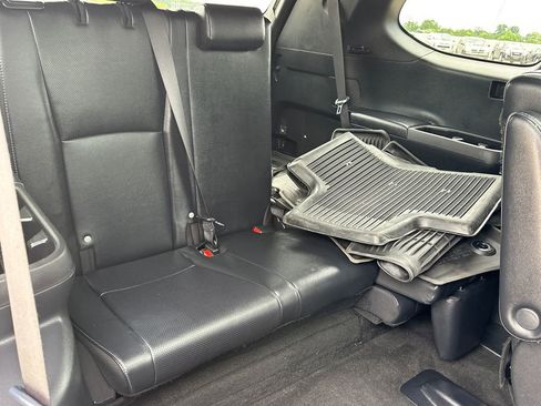 Used 2024 Toyota Grand Highlander AWD Hybrid image 17