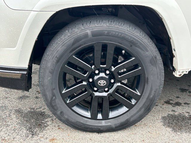 Used 2021 Toyota 4Runner Nightshade AWD/4WD image 14