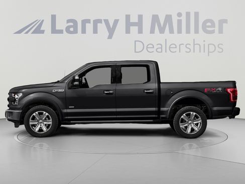 Used 2017 Ford F150 Platinum w/ Equipment Group 701A Luxury AWD/4WD image 3