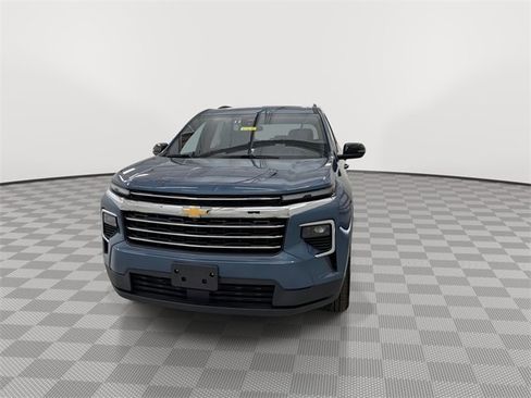 Certified 2025 Chevrolet Traverse LT image 4