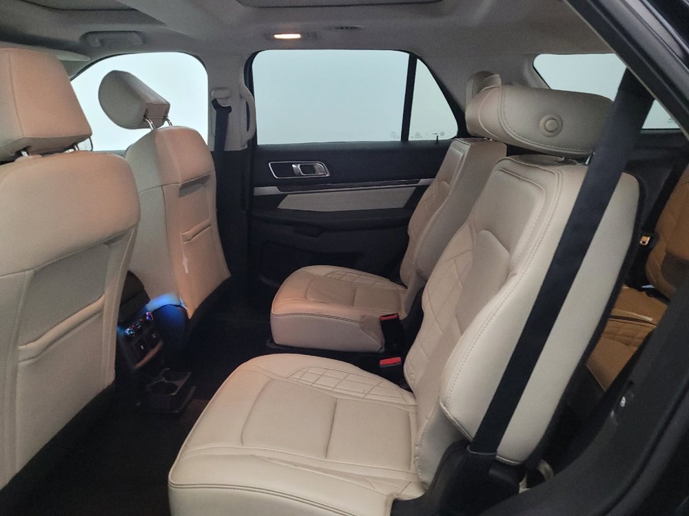Used 2017 Ford Explorer Platinum AWD/4WD image 18