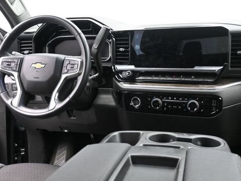 Used 2023 Chevrolet Silverado 1500 LT AWD/4WD image 2