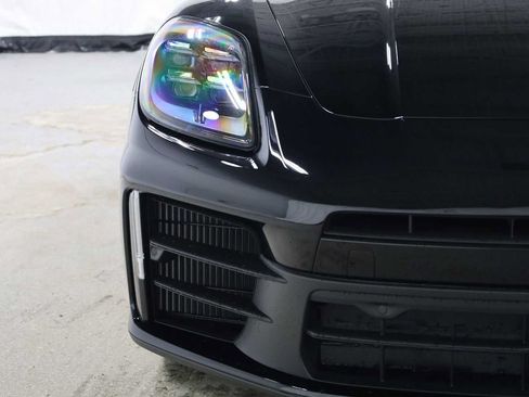 Used 2026 Porsche Panamera RWD image 15