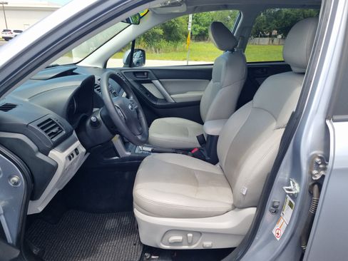 Used 2015 Subaru Forester 2.5i Premium w/ All-Weather Package AWD/4WD image 19