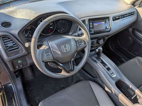 Used 2019 Honda HR-V LX image 18