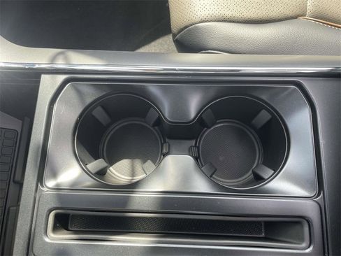 New 2025 Ford F150 Lariat w/ Equipment Group 502A High image 19