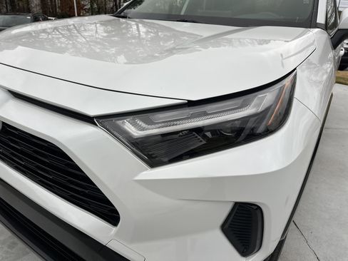 Certified 2023 Toyota RAV4 SE image 6