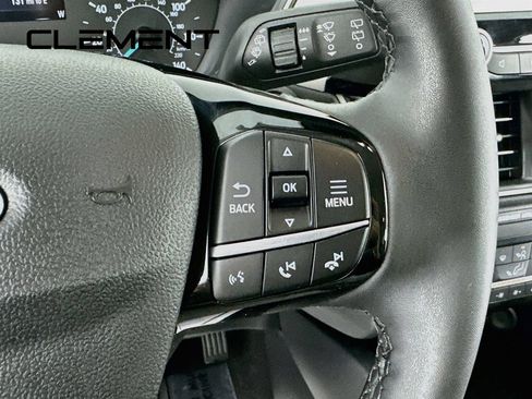 Used 2022 Ford Escape SE w/ SE Sport Appearance Package FWD image 16