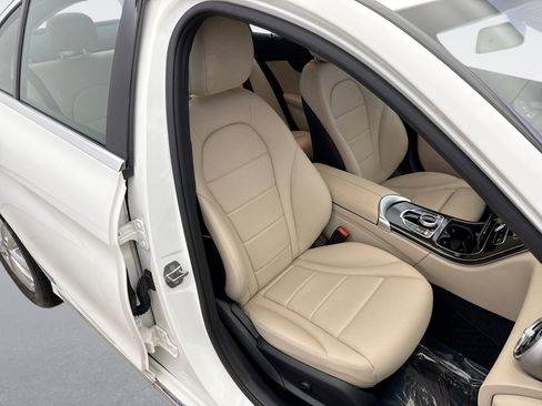 Used 2019 Mercedes-Benz C 300 4MATIC Sedan image 16