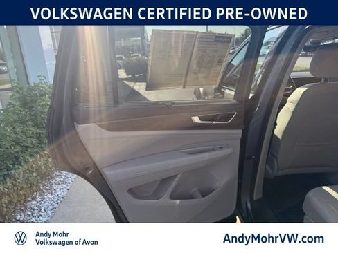 Used 2024 Volkswagen Atlas SEL Premium R-Line AWD/4WD image 22