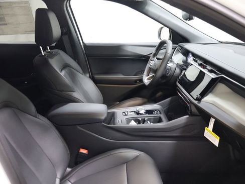 New 2026 Jeep Cherokee Limited image 18