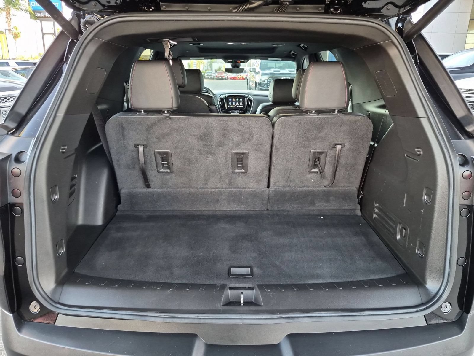 Used 2022 Chevrolet Traverse RS AWD/4WD image 25