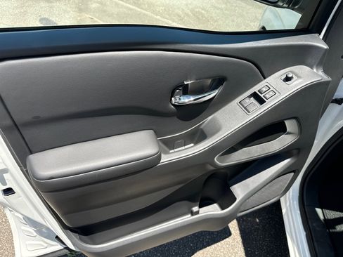 New 2025 Nissan Frontier SV image 10