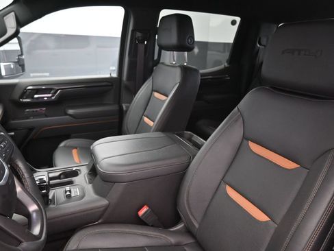 Used 2023 GMC Sierra 1500 AT4 AWD/4WD image 4