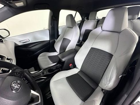 Used 2019 Toyota Corolla SE w/ SE Option Package FWD image 19