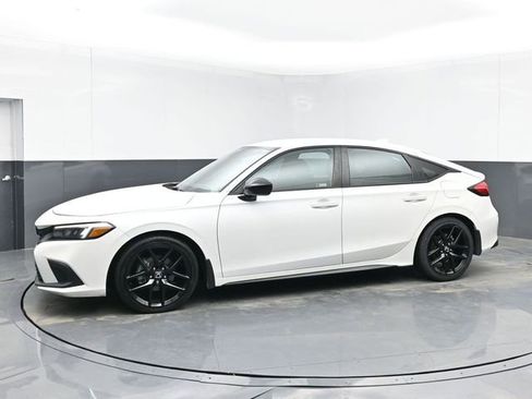 Used 2023 Honda Civic Sport image 6