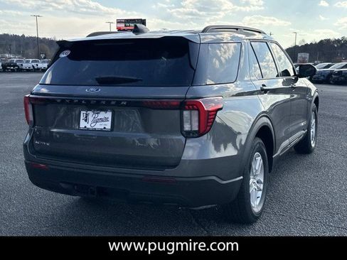 New 2026 Ford Explorer Active RWD image 7
