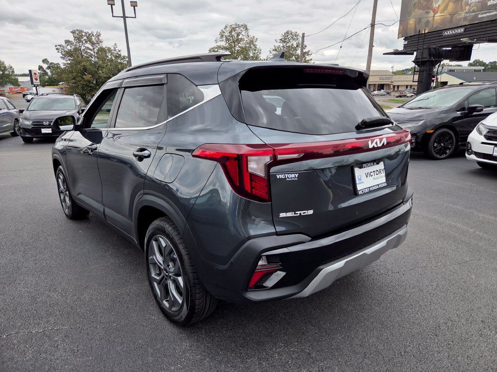 Used 2024 Kia Seltos S AWD/4WD image 5
