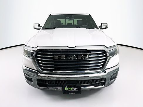 Used 2025 RAM 1500 Laramie AWD/4WD image 2