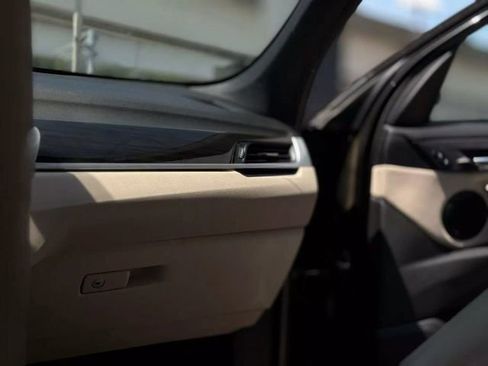 Used 2018 BMW X1 xDrive28i w/ Convenience Package image 17