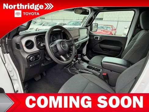 Used 2024 Jeep Wrangler Unlimited w/ Convenience Group image 5