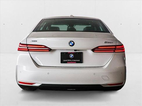 Used 2025 BMW 530i xDrive AWD/4WD image 6