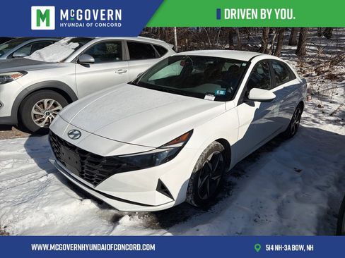 Used 2023 Hyundai Elantra SEL w/ Convenience Package image 1
