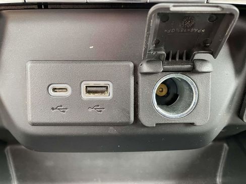 Used 2020 Chevrolet Silverado 1500 RST AWD/4WD image 23