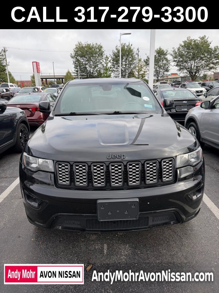 Used 2019 Jeep Grand Cherokee Altitude AWD/4WD image 2