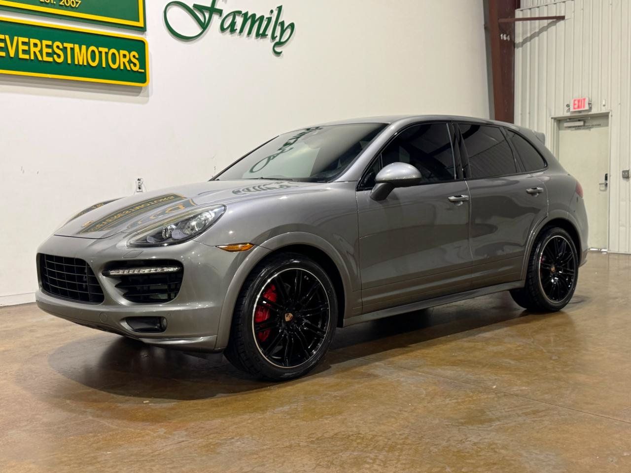 Used 2014 Porsche Cayenne GTS AWD/4WD image 5