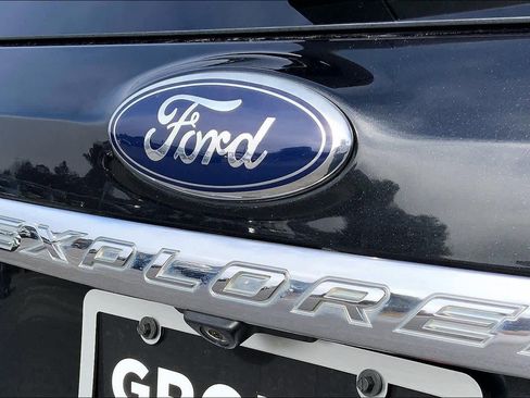 Used 2013 Ford Explorer Limited image 30