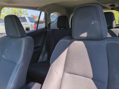 Used 2016 Toyota RAV4 XLE image 8