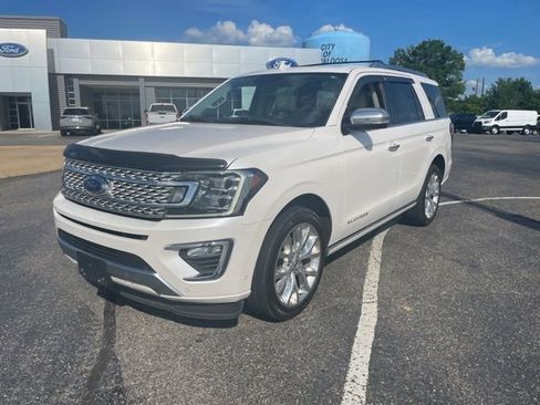 Used 2018 Ford Expedition Platinum RWD image 7
