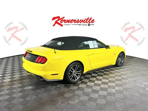 Used 2017 Ford Mustang GT Premium image 7