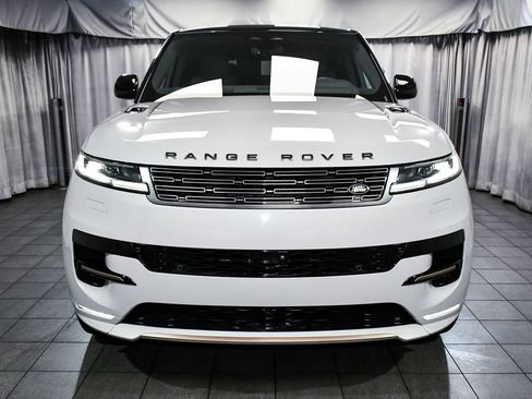 Used 2025 Land Rover Range Rover Sport Dynamic SE AWD/4WD image 2