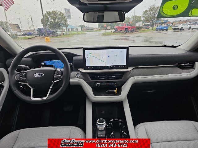 Used 2026 Ford Explorer Platinum w/ LUX Leather Package AWD/4WD image 13