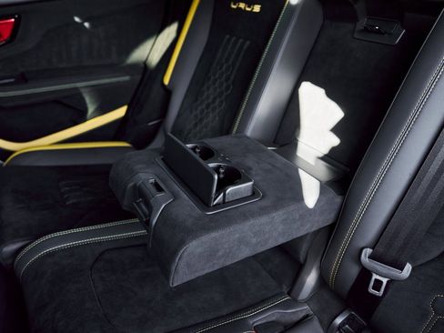 Used 2024 Lamborghini Urus Performante image 56