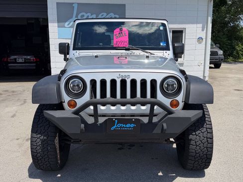 Used 2011 Jeep Wrangler Sport AWD/4WD image 4