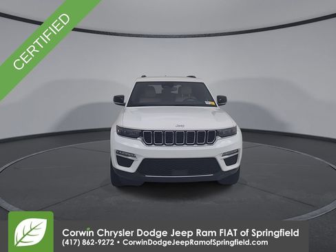 Used 2023 Jeep Grand Cherokee Limited AWD/4WD image 5