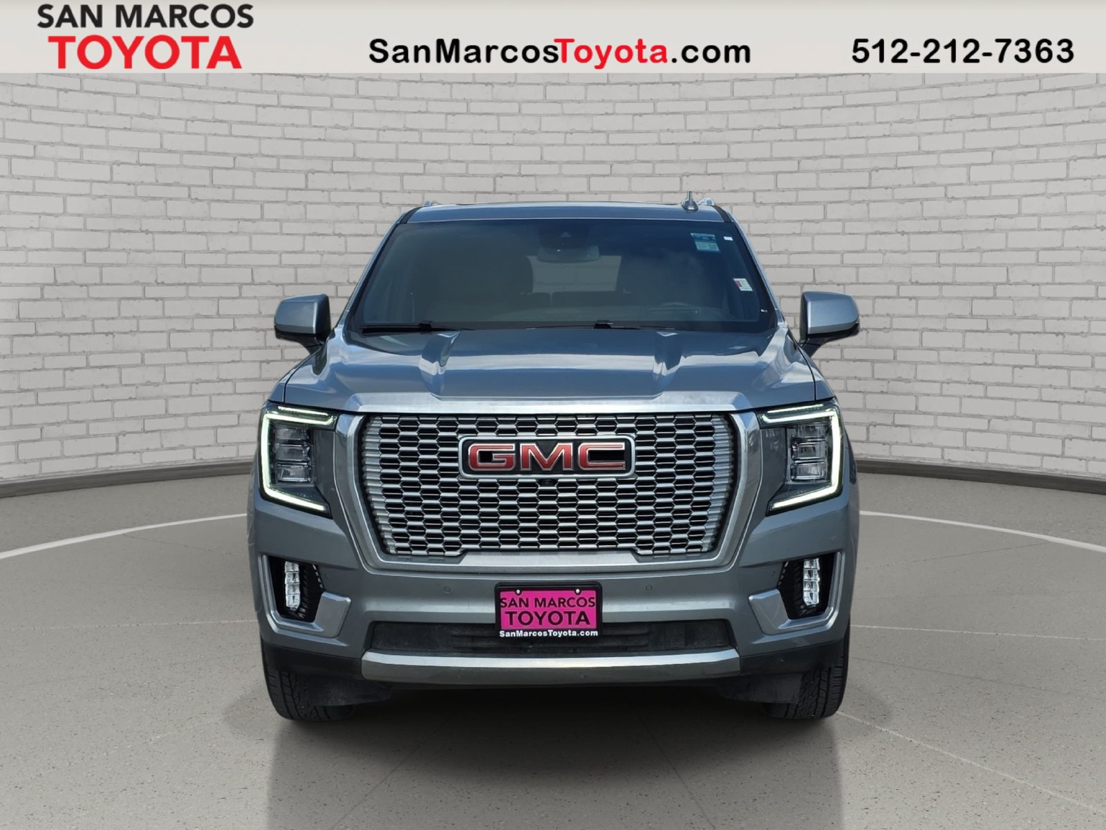 Used 2024 GMC Yukon Denali AWD/4WD image 2