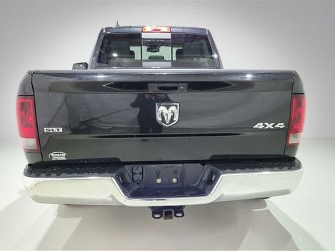 Used 2018 RAM 1500 Classic SLT w/ Luxury Group image 16